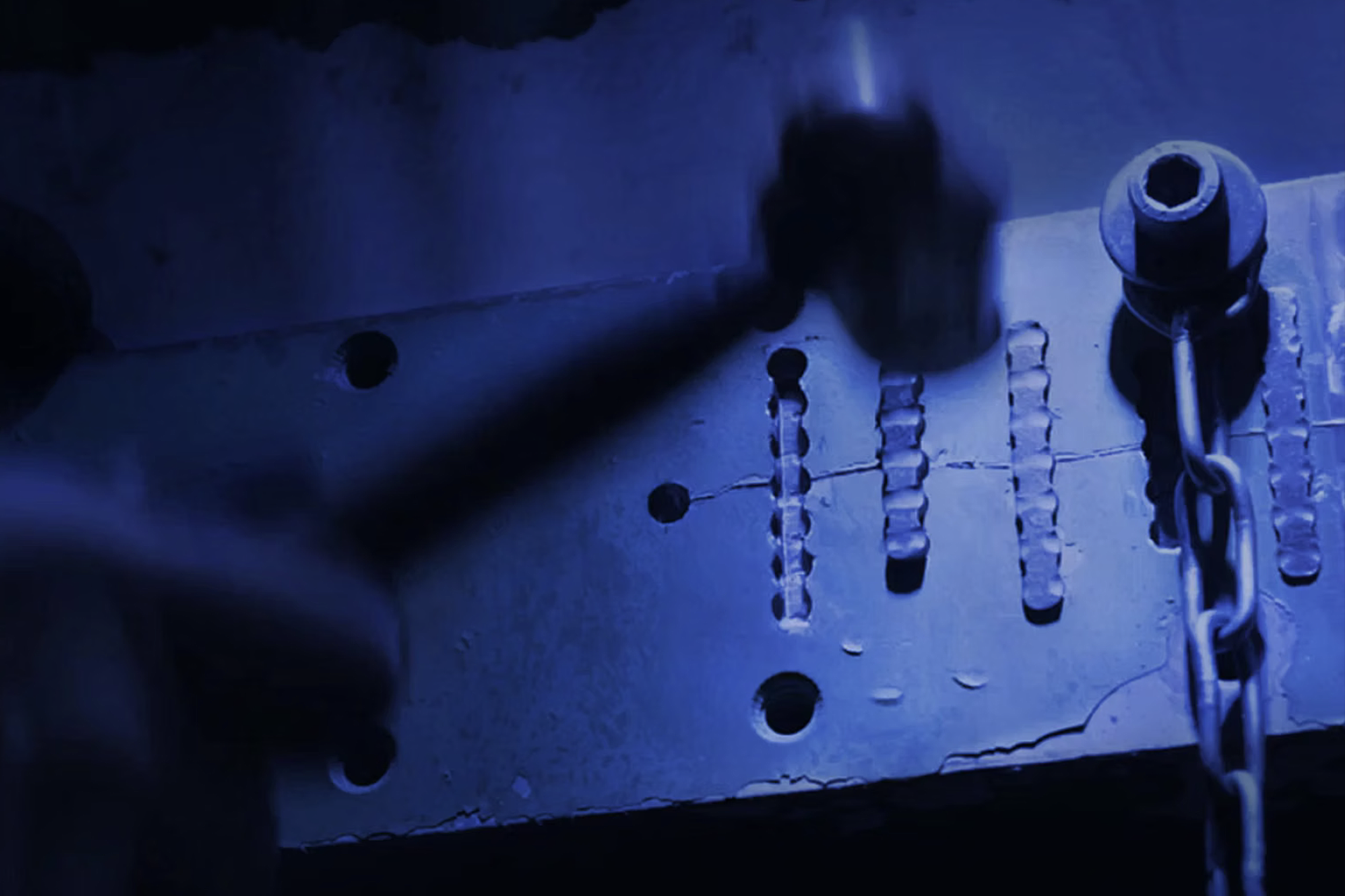 Metal stitching repair